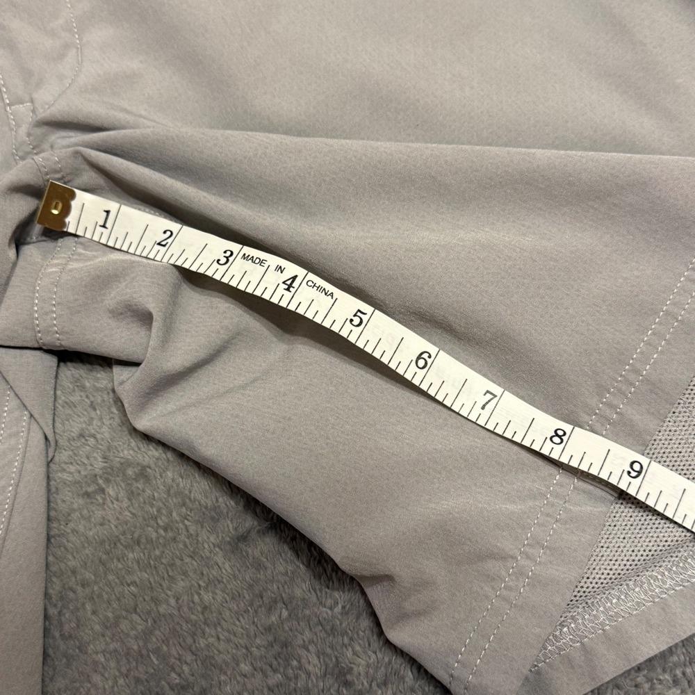 The North Face Mens Shorts Gray Lightweight Quick Dry Zip Pocket Size 40 - Picture 6 of 7
